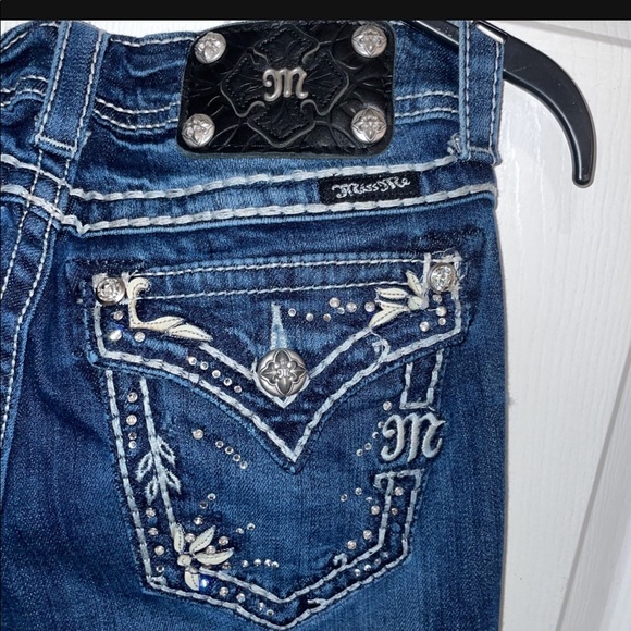 Miss Me jeans LIKE NEW! - Picture 5 of 6